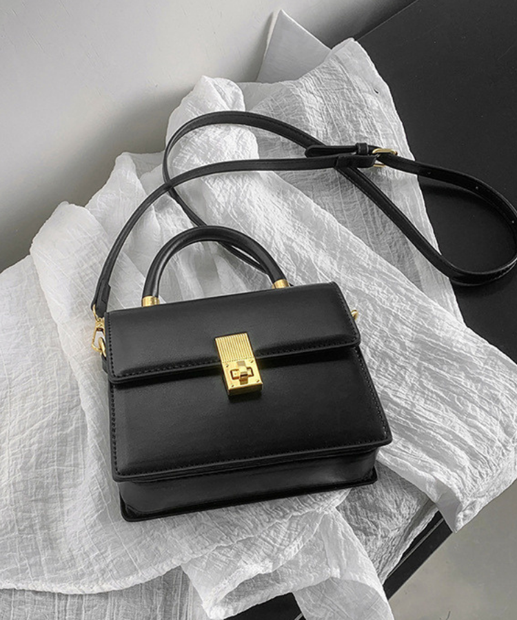 2wayゴールド金具スクエアバッグ