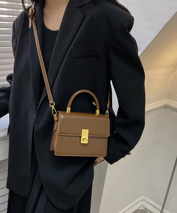 2wayゴールド金具スクエアバッグ