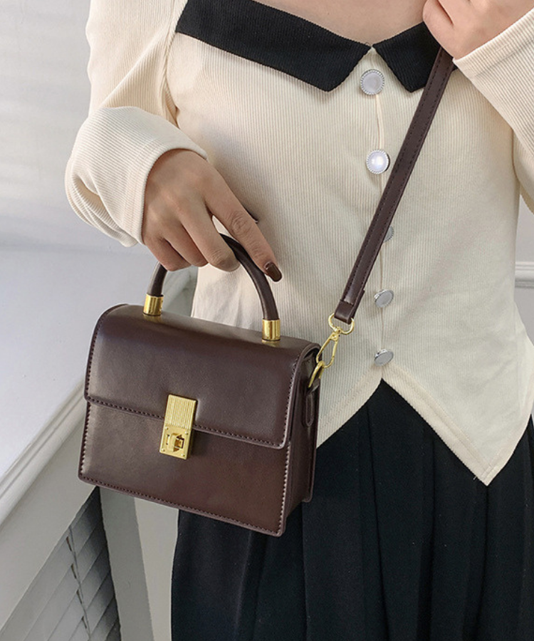 2wayゴールド金具スクエアバッグ