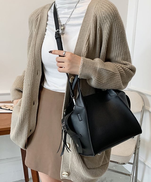 2wayイレギュラーロングファスナーキューブバッグ